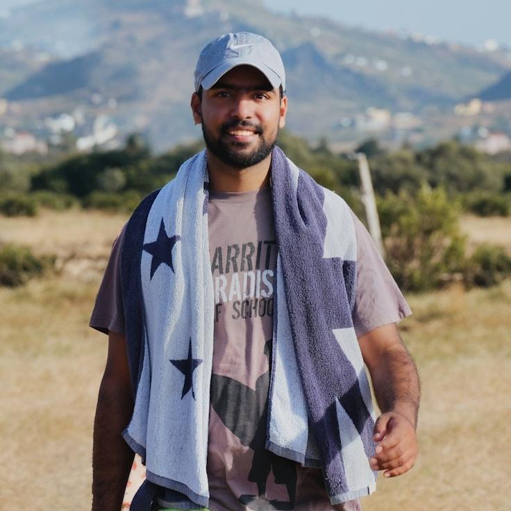 Jordan Reed, Client Relations Director, discussing corporate gifting strategy with business clients